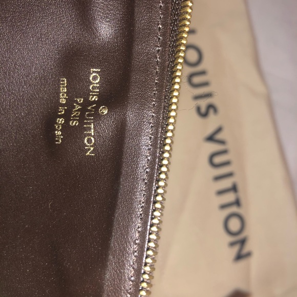 Authentic LV pouch in DE - Picture 6 of 7
